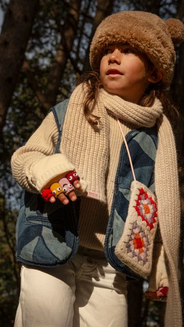 BARTS Puppet Bumgloves-1