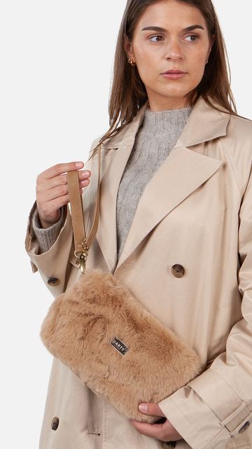 BARTS Sourwood Clutch-2